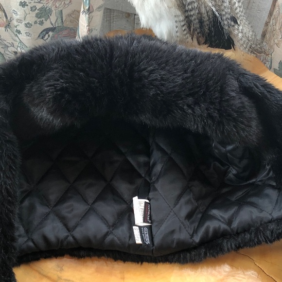 Vintage luxurious and soft quilted faux fur hood - Picture 6 of 7